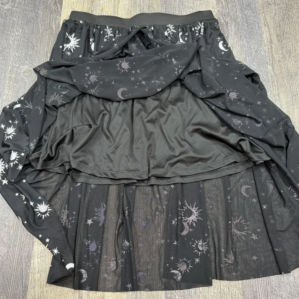 Hot Topic Women's Black‎ Celestial Pleated Midi Skirt Sun Moon Stars Size Small